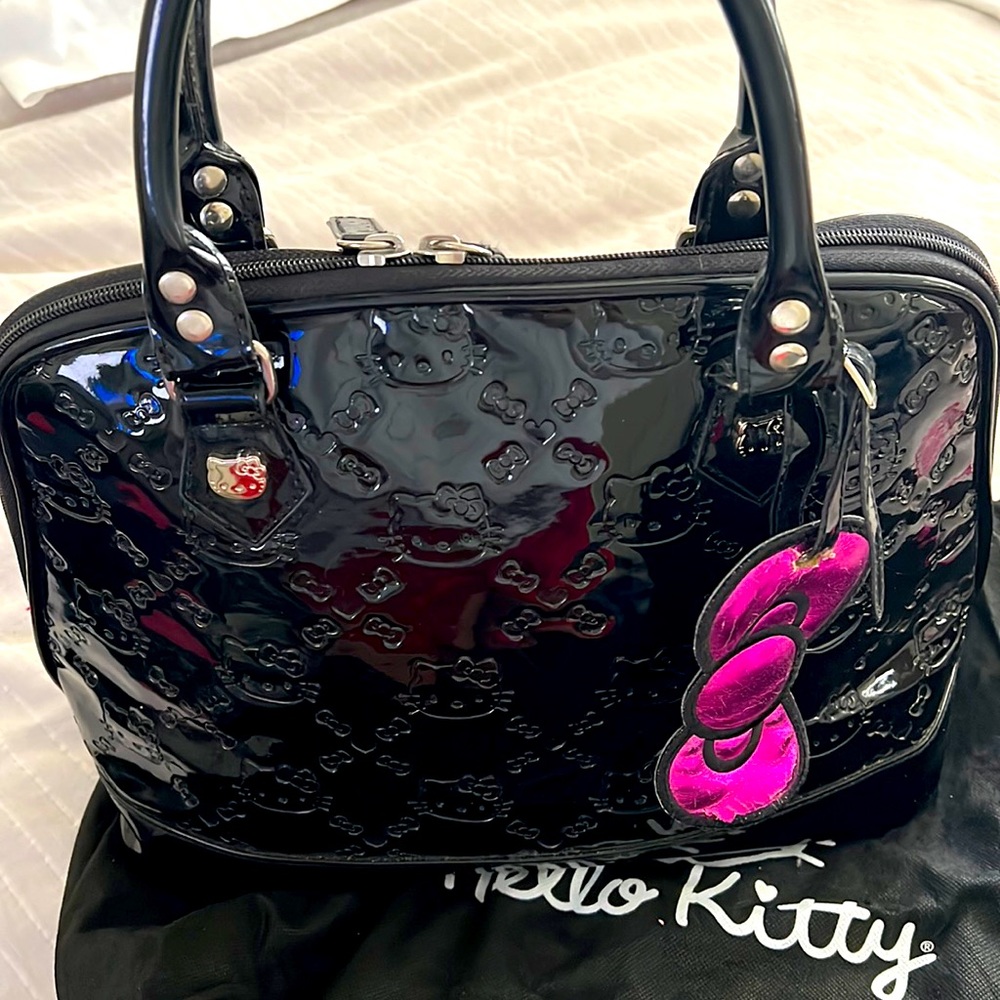 Hello kitty patent leather purse